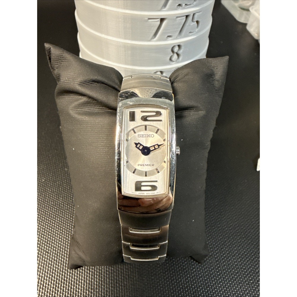 Seiko Premier Tank Watch Women 18mm Silver Dial Silver Tone 1n00-0cl0 NewBattery